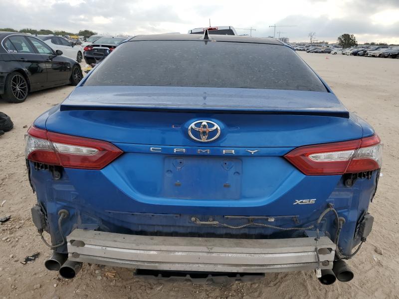 4T1BZ1HK4JU002558 - 2018 TOYOTA CAMRY XSE BLUE photo 6