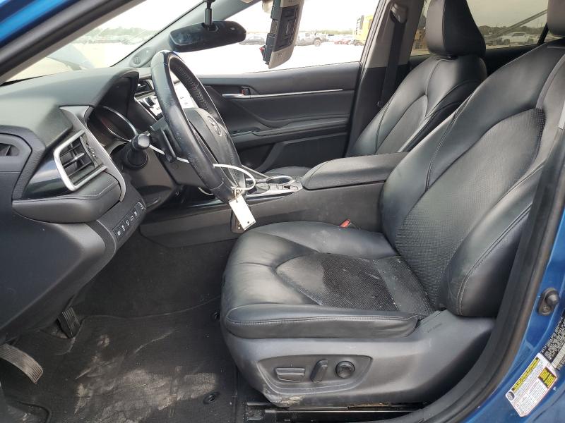 4T1BZ1HK4JU002558 - 2018 TOYOTA CAMRY XSE BLUE photo 7