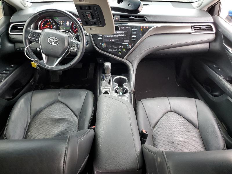 4T1BZ1HK4JU002558 - 2018 TOYOTA CAMRY XSE BLUE photo 8