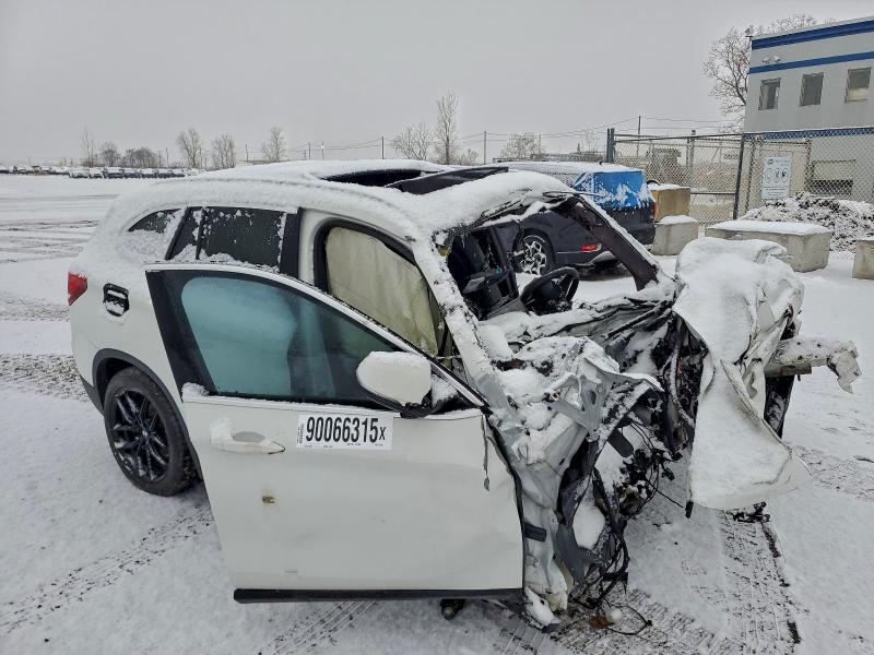 WBXJG9C0XL5P22604 - 2020 BMW X1 XDRIVE28I 白色 照片 4