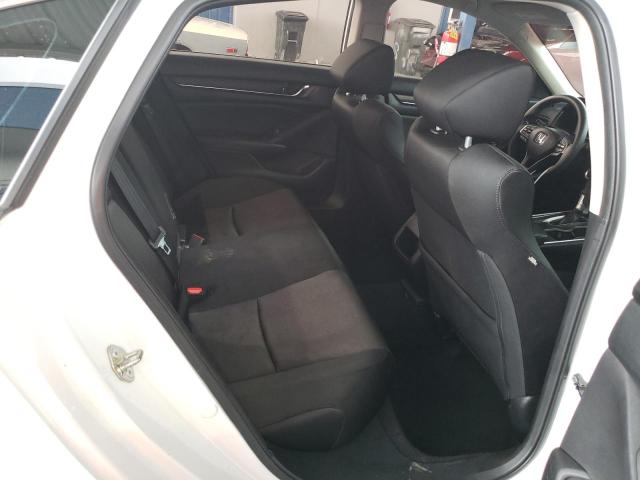 1HGCV1F14JA243747 - 2018 HONDA ACCORD LX WHITE photo 10