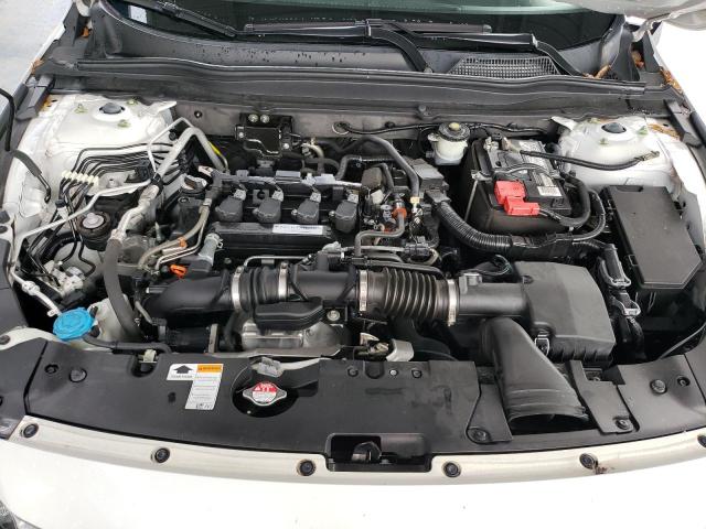 1HGCV1F14JA243747 - 2018 HONDA ACCORD LX WHITE photo 11
