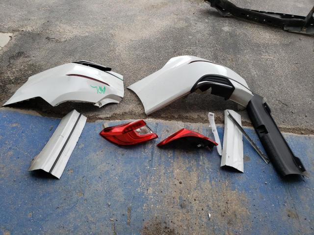 1HGCV1F14JA243747 - 2018 HONDA ACCORD LX WHITE photo 12