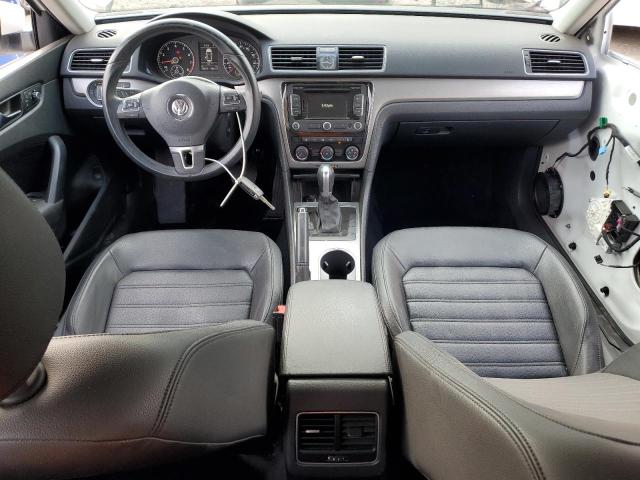 1VWBT7A30FC050919 - 2015 VOLKSWAGEN PASSAT SE WHITE photo 8