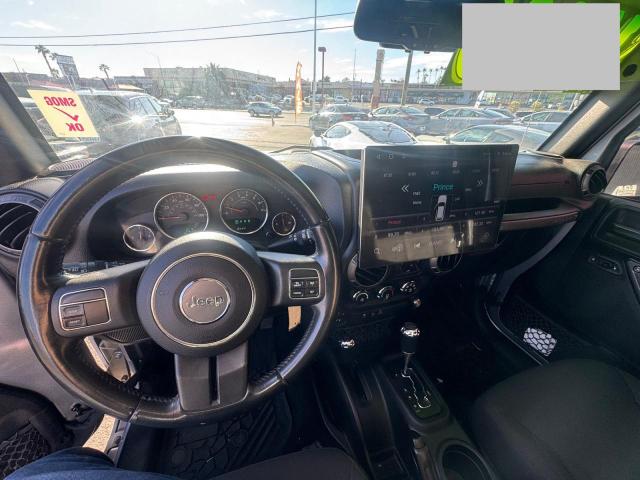 1C4BJWDG5JL926863 - 2018 JEEP WRANGLER U SPORT Silber Foto 9