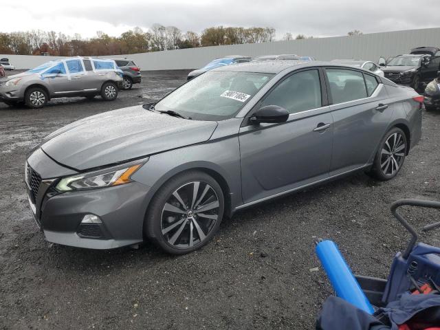2019 NISSAN ALTIMA SR, 