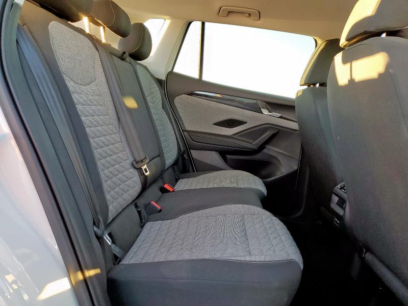 3VVCR7RM2SM014369 - 2025 VOLKSWAGEN TIGUAN S 白色 照片 11