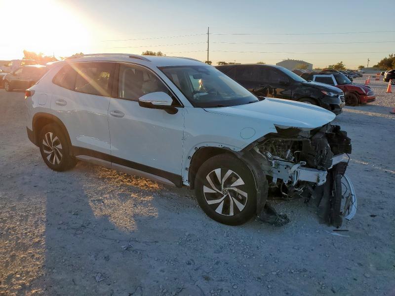 3VVCR7RM2SM014369 - 2025 VOLKSWAGEN TIGUAN S 白色 照片 4