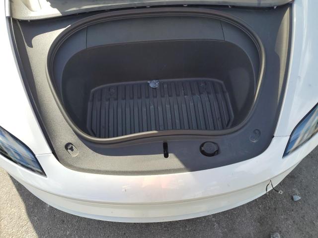 5YJ3E1EAXRF801913 - 2024 TESLA MODEL 3 Білий фото 11