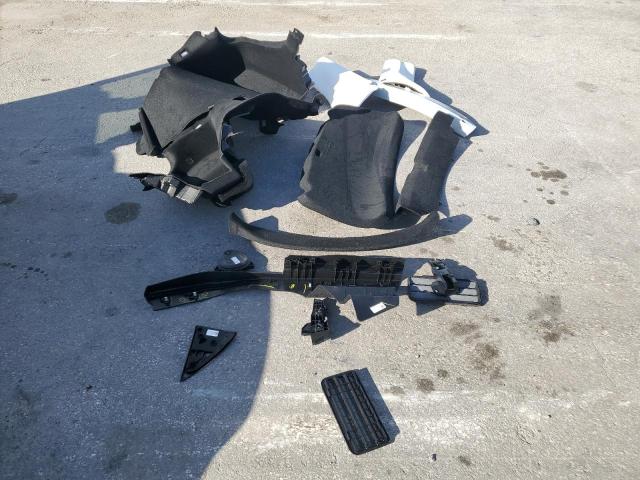 5YJ3E1EAXRF801913 - 2024 TESLA MODEL 3 Білий фото 12