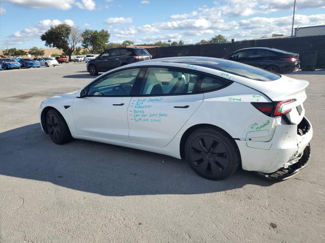 5YJ3E1EAXRF801913 - 2024 TESLA MODEL 3 Білий фото 2