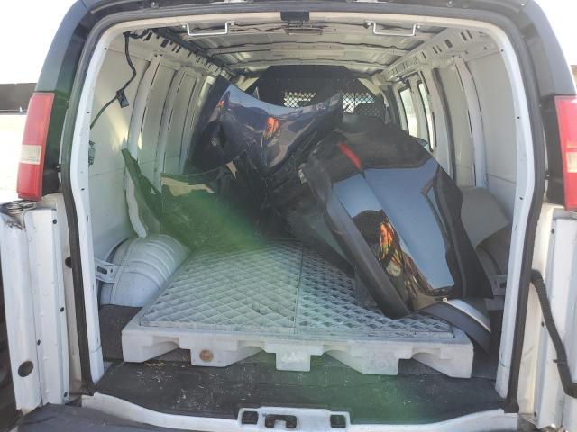 1GCFG15X471236415 - 2007 CHEVROLET EXPRESS WHITE photo 10