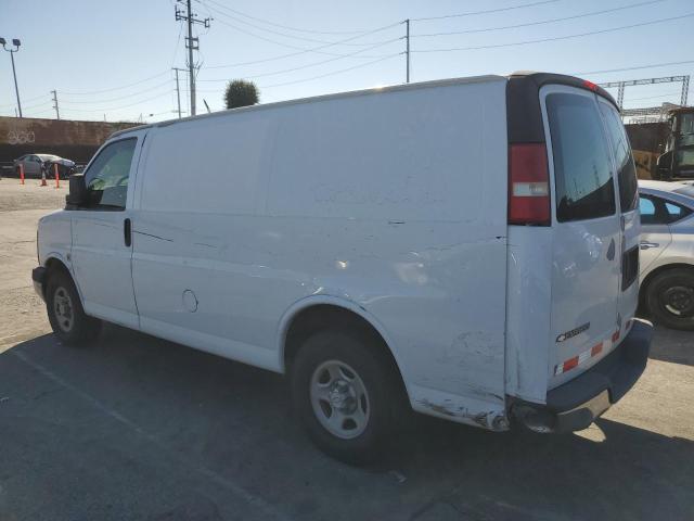 1GCFG15X471236415 - 2007 CHEVROLET EXPRESS WHITE photo 2