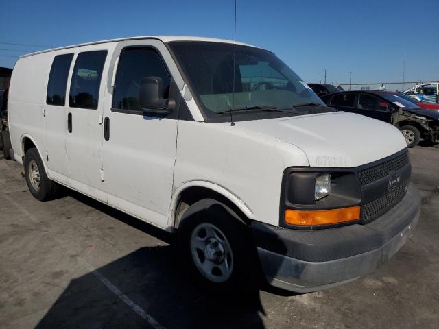 1GCFG15X471236415 - 2007 CHEVROLET EXPRESS WHITE photo 4