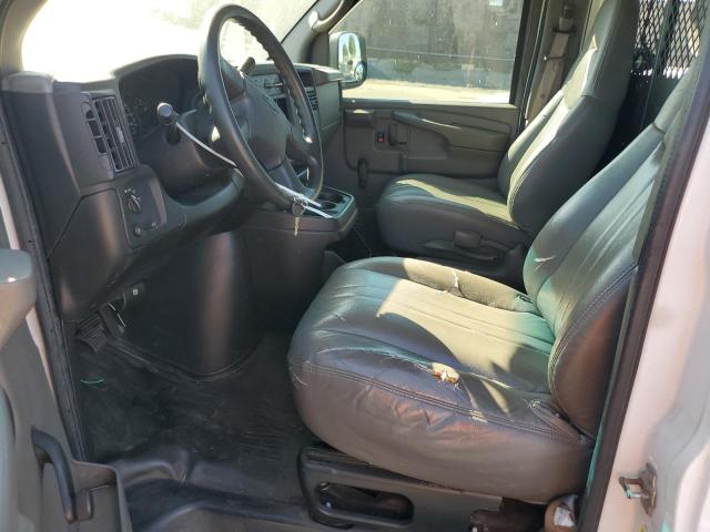 1GCFG15X471236415 - 2007 CHEVROLET EXPRESS WHITE photo 7