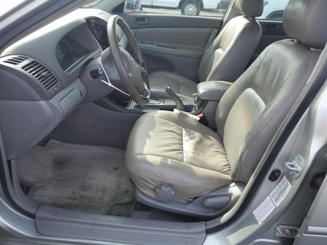 JTDBE32K830165731 - 2003 TOYOTA CAMRY LE 银色 照片 7