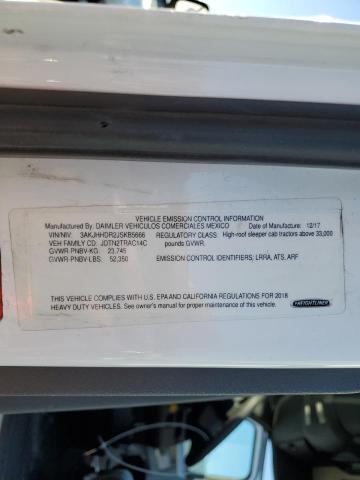 3AKJHHDR2JSKB5666 - 2018 FREIGHTLINER CASCADIA 1 Blanc photo 10