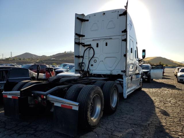 3AKJHHDR2JSKB5666 - 2018 FREIGHTLINER CASCADIA 1 Blanc photo 4