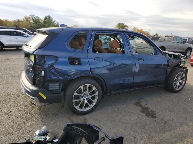 5UXTA6C08P9P86580 - 2023 BMW X5 XDRIVE45E BLUE photo 3