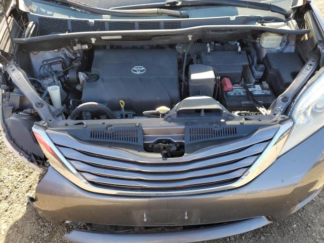5TDYK3DC1FS590945 - 2015 TOYOTA SIENNA XLE GRAY photo 12