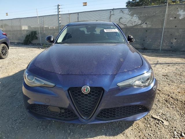 ZARFAMANXL7637617 - 2020 ALFA ROMEO GIULIA 蓝色 照片 5