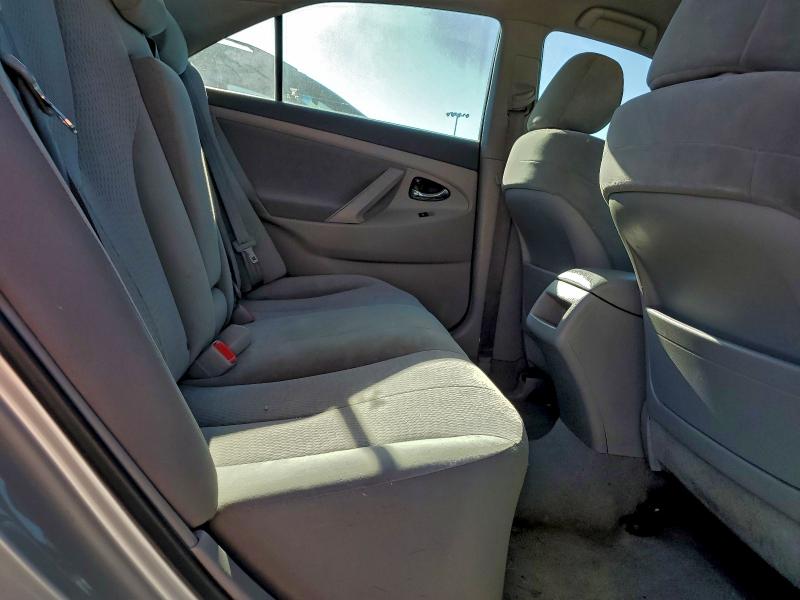 4T1BF3EK7BU602145 - 2011 TOYOTA CAMRY BASE Күміс фото 10