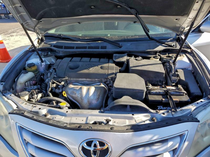 4T1BF3EK7BU602145 - 2011 TOYOTA CAMRY BASE Күміс фото 11