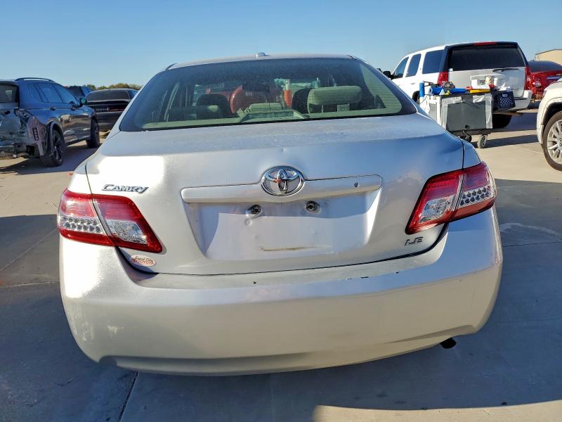 4T1BF3EK7BU602145 - 2011 TOYOTA CAMRY BASE Күміс фото 6