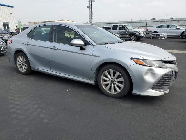 JTNB11HK4J3045102 - 2018 TOYOTA CAMRY L SILVER photo 4