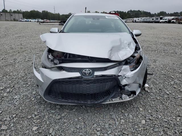 5YFEPRAE8LP034357 - 2020 TOYOTA COROLLA LE ვერცხლისფერი ფოტო 5
