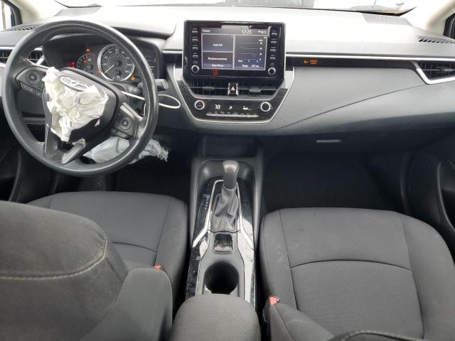 5YFEPRAE8LP034357 - 2020 TOYOTA COROLLA LE ვერცხლისფერი ფოტო 8