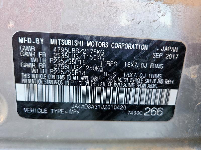 JA4AD3A31JZ010420 - 2018 MITSUBISHI OUTLANDER SE SILVER photo 13