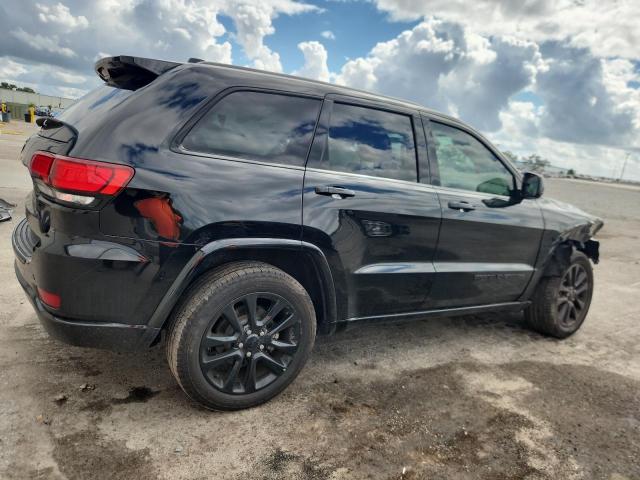 1C4RJEAGXKC857098 - 2019 JEEP GRAND CHER LAREDO BLACK photo 3