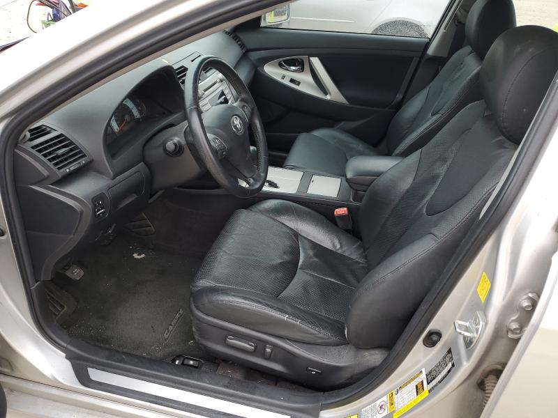 4T1BF3EK7BU200285 - 2011 TOYOTA CAMRY BASE GRAY photo 7