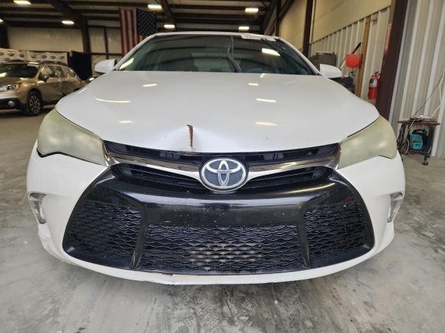 4T1BF1FKXGU163761 - 2016 TOYOTA CAMRY LE WHITE photo 5