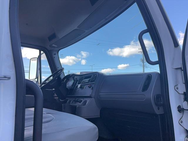 3ALACWDT7HDJE1766 - 2017 FREIGHTLINER M2 106 MEDIUM DUTY WHITE photo 6