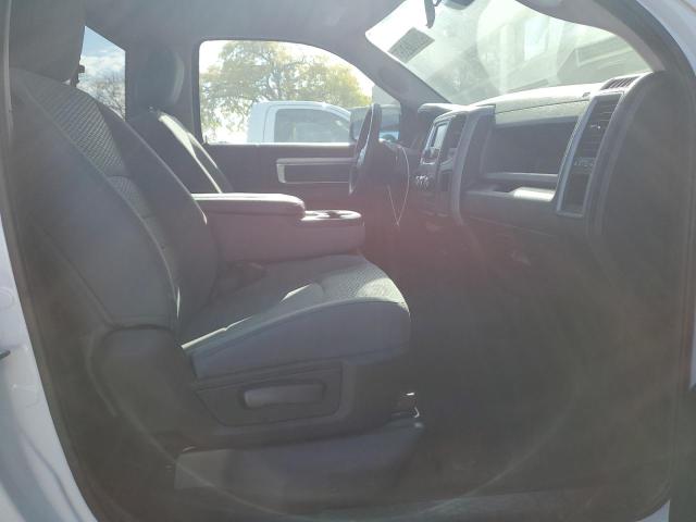 3C6JR6DT8KG671410 - 2019 RAM 1500 CLASS TRADESMAN Weiß Foto 10