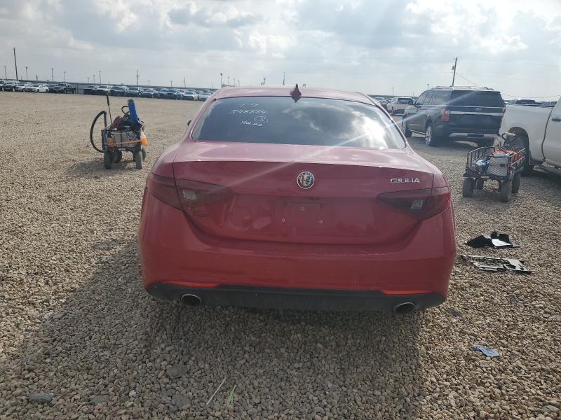 ZARFAEBN5J7598839 - 2018 ALFA ROMEO GIULIA 红色 照片 6