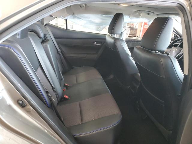 2T1BURHE5JC097012 - 2018 TOYOTA COROLLA L GRAY photo 10