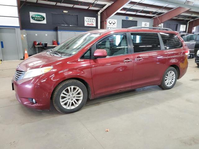 2012 TOYOTA SIENNA XLE, 