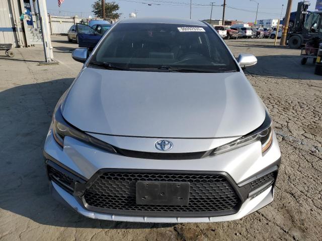 JTDS4RCE6LJ032300 - 2020 TOYOTA COROLLA SE SILVER photo 5