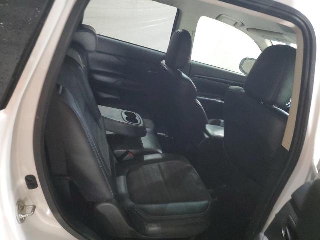 JA4AD3A34KZ052498 - 2019 MITSUBISHI OUTLANDER SE WHITE photo 11