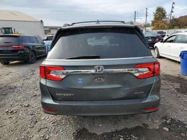 5FNRL6H96JB014637 - 2018 HONDA ODYSSEY ELITE GREEN photo 6