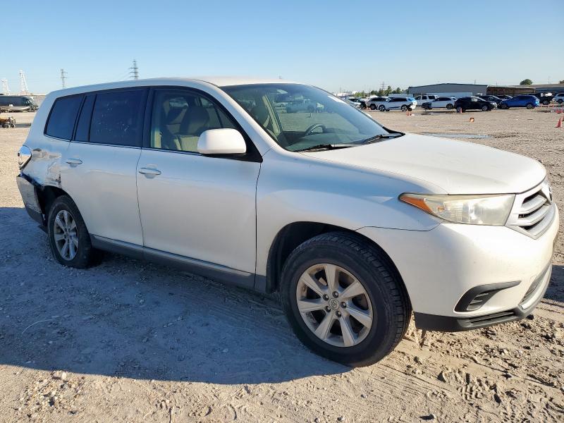 5TDZK3EH7DS121256 - 2013 TOYOTA HIGHLANDER BASE Білий фото 4