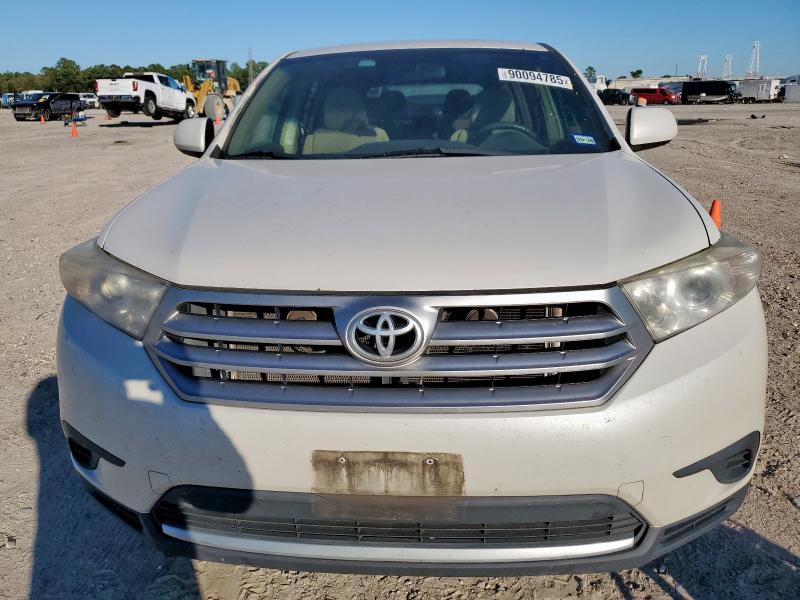 5TDZK3EH7DS121256 - 2013 TOYOTA HIGHLANDER BASE Білий фото 5