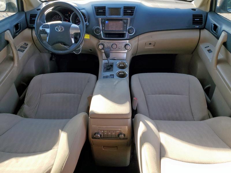 5TDZK3EH7DS121256 - 2013 TOYOTA HIGHLANDER BASE Білий фото 8
