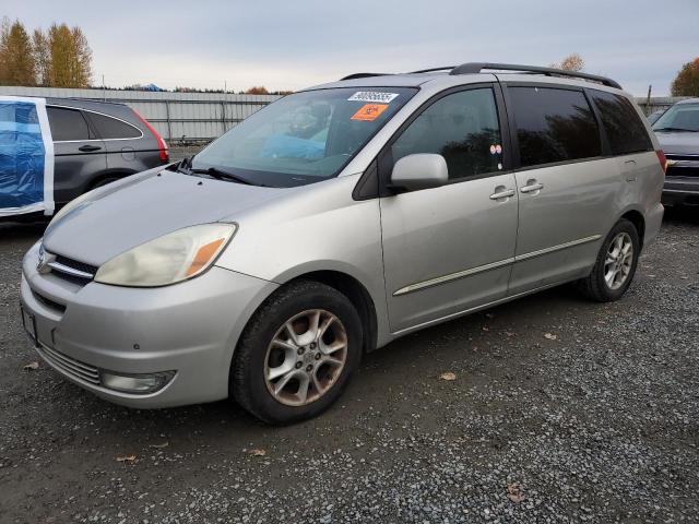 2005 TOYOTA SIENNA XLE, 