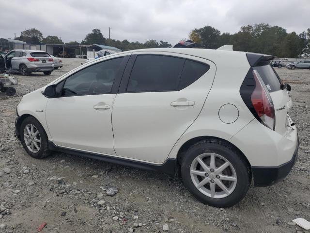 JTDKDTB39H1592428 - 2017 TOYOTA PRIUS C Beyaz fotoğraf 2