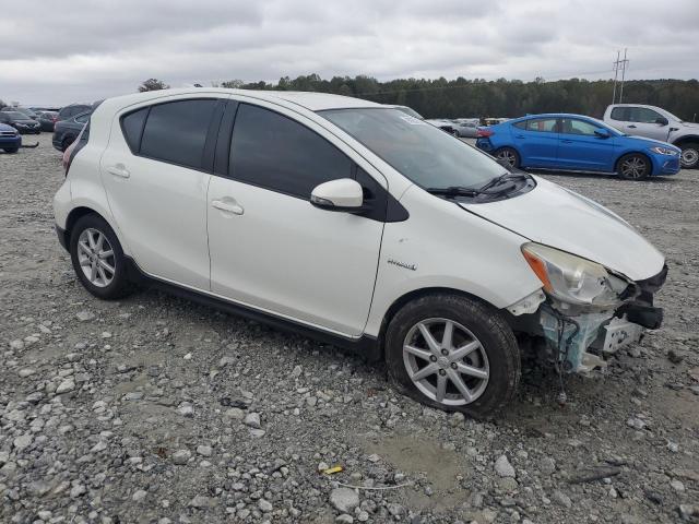 JTDKDTB39H1592428 - 2017 TOYOTA PRIUS C Beyaz fotoğraf 4