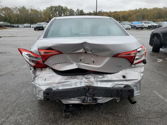 2T1BURHE2JC016872 - 2018 TOYOTA COROLLA L Silber Foto 6